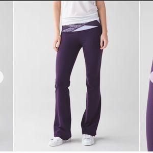 Lululemon Groove Pant III purple